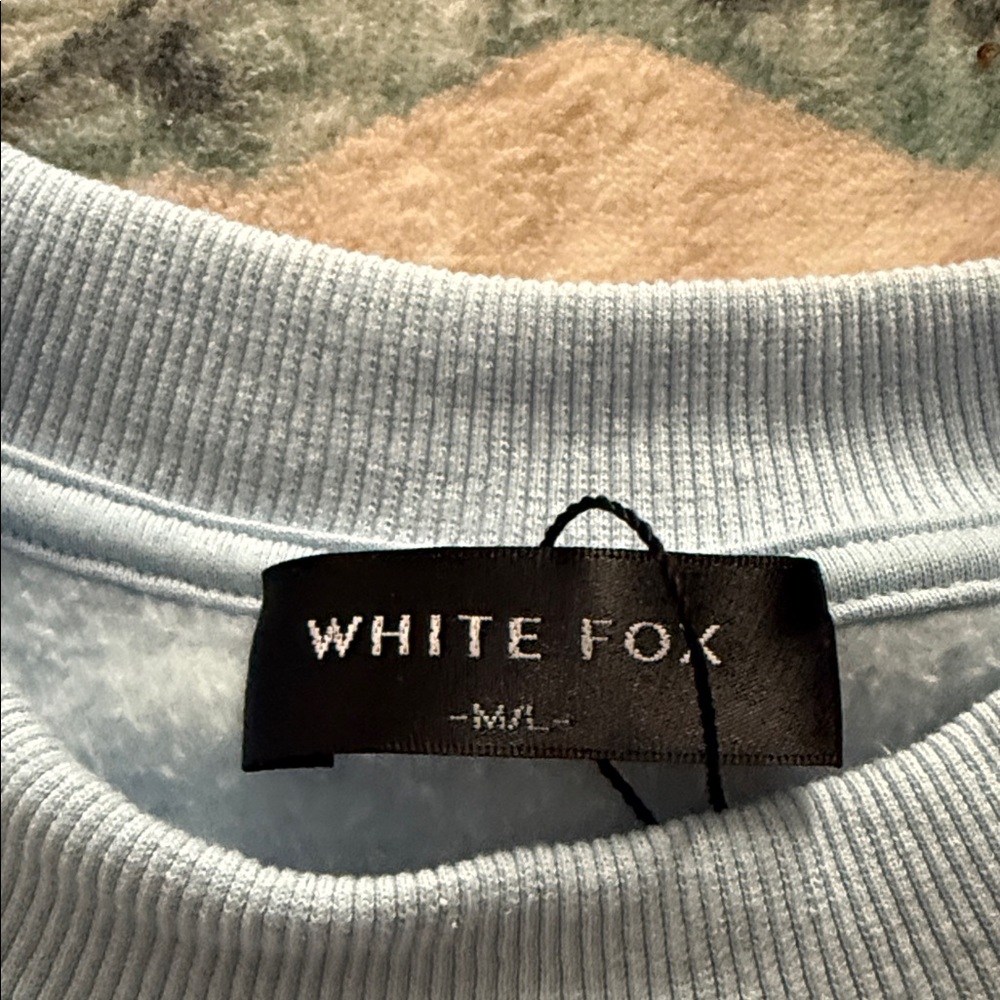 White Fox Boutique With Love & Romance Light Blue Sweatshirt Floral Back Print - Picture 5 of 6